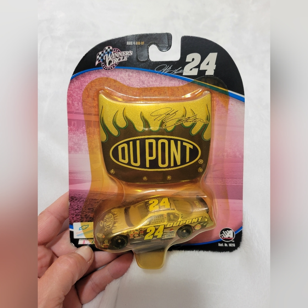 Nascar #24 Jeff Gordon 2004 Car with Hood